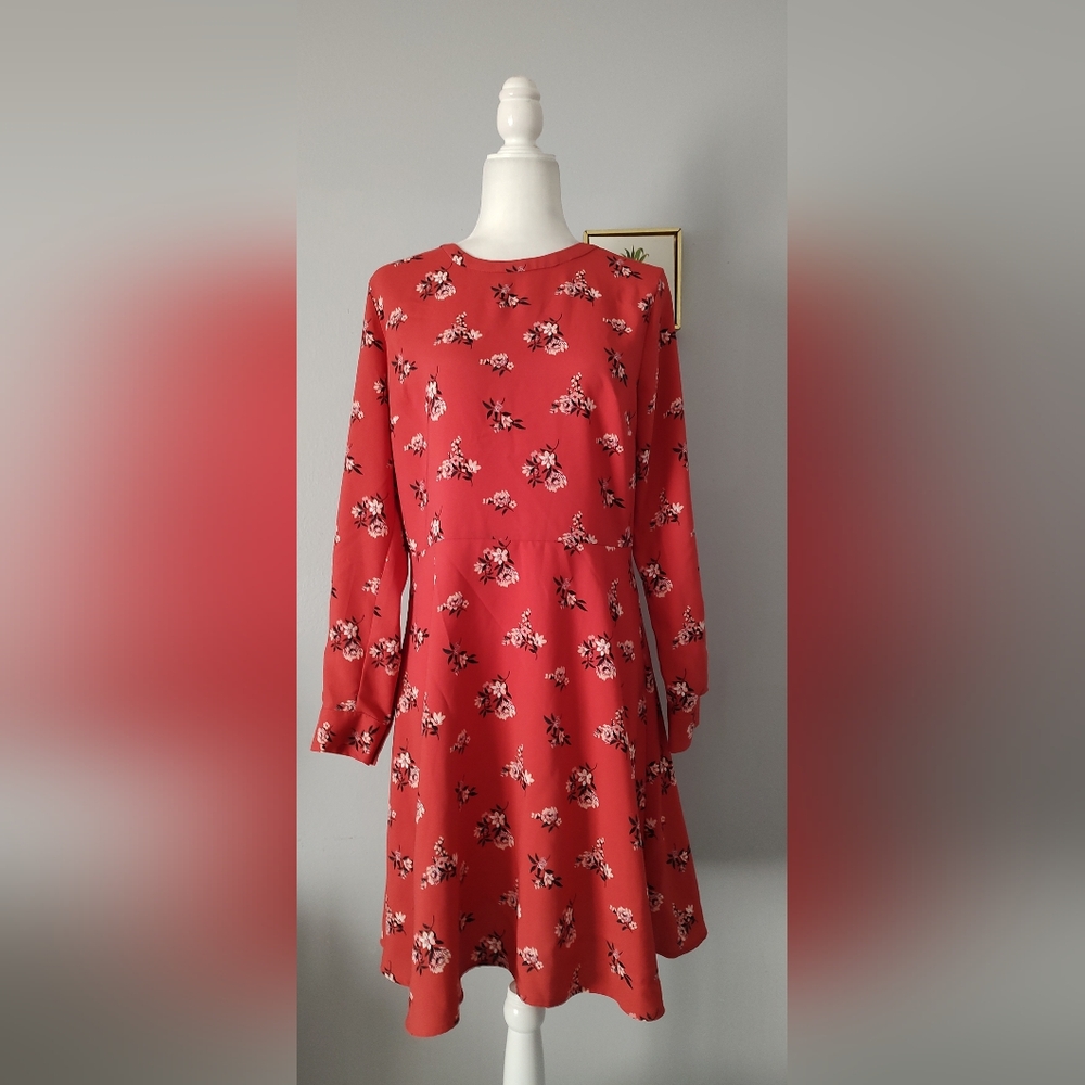 Floral Dress LOFT Color  Coral  Long Sleeves  Style  A Line Size 10 New